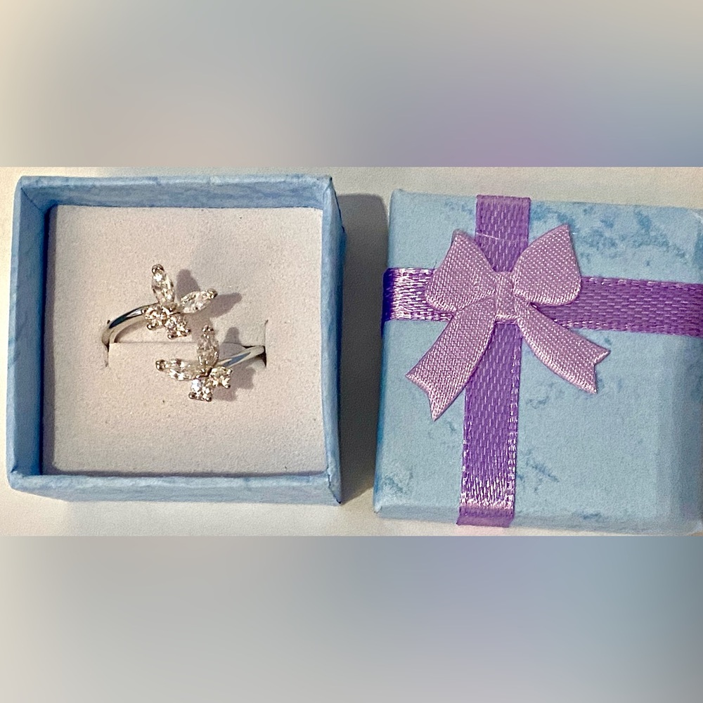 Beautiful Silver Butterfly Ring Size 7